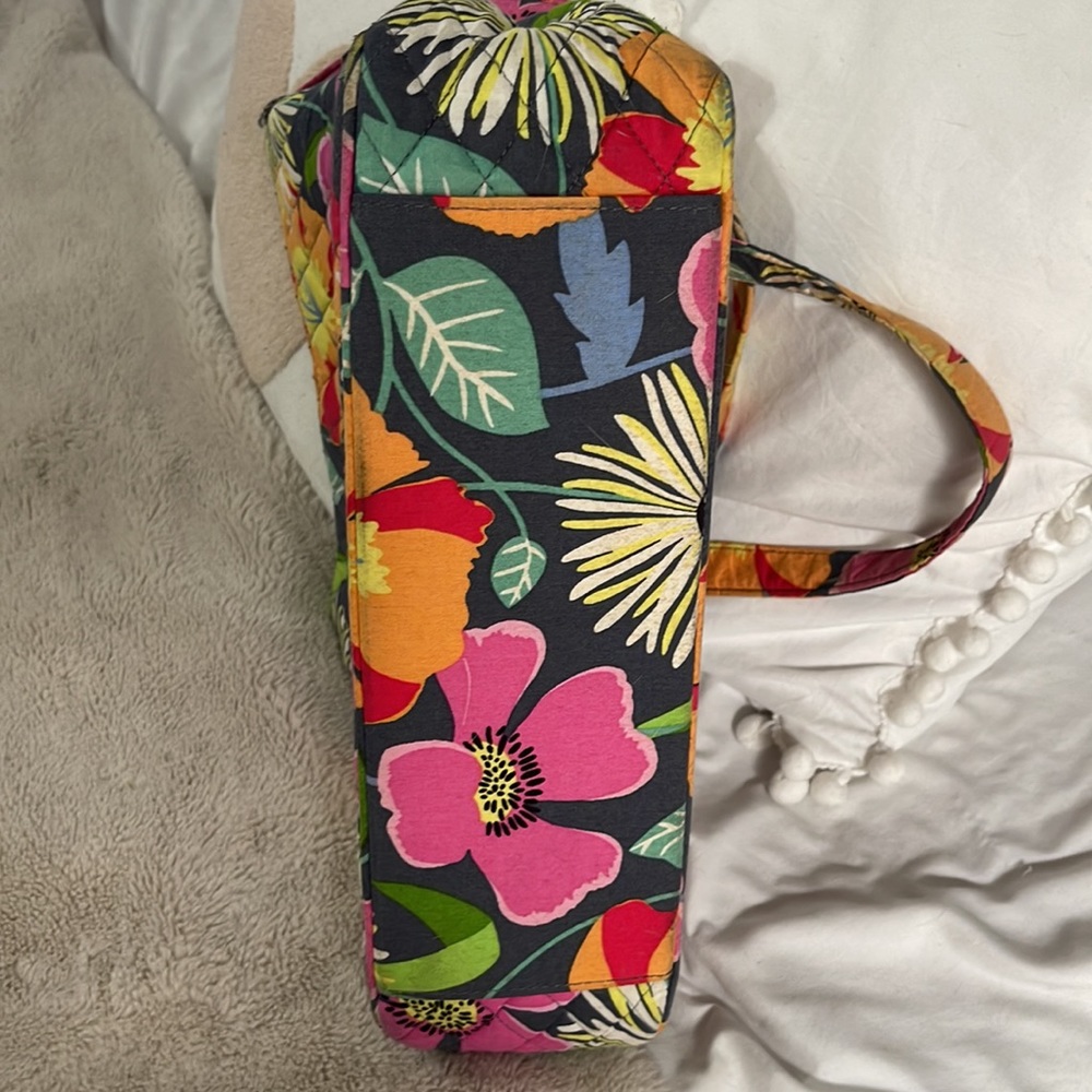 ๐ PRICE DROP ๐Vera Bradley Floral Women's Bag - Picture 13 of 16